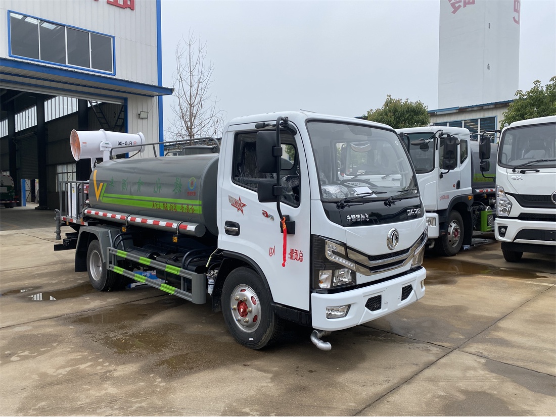 5噸霧炮車-東風(fēng)多利卡國六5立方霧炮噴霧車廠家價(jià)格
